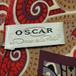 Oscar de la Renta Vi Tage Red and Cream Paisley Scarf 100% Silk 12X52